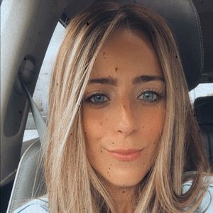 Meet your Posher, Ellie